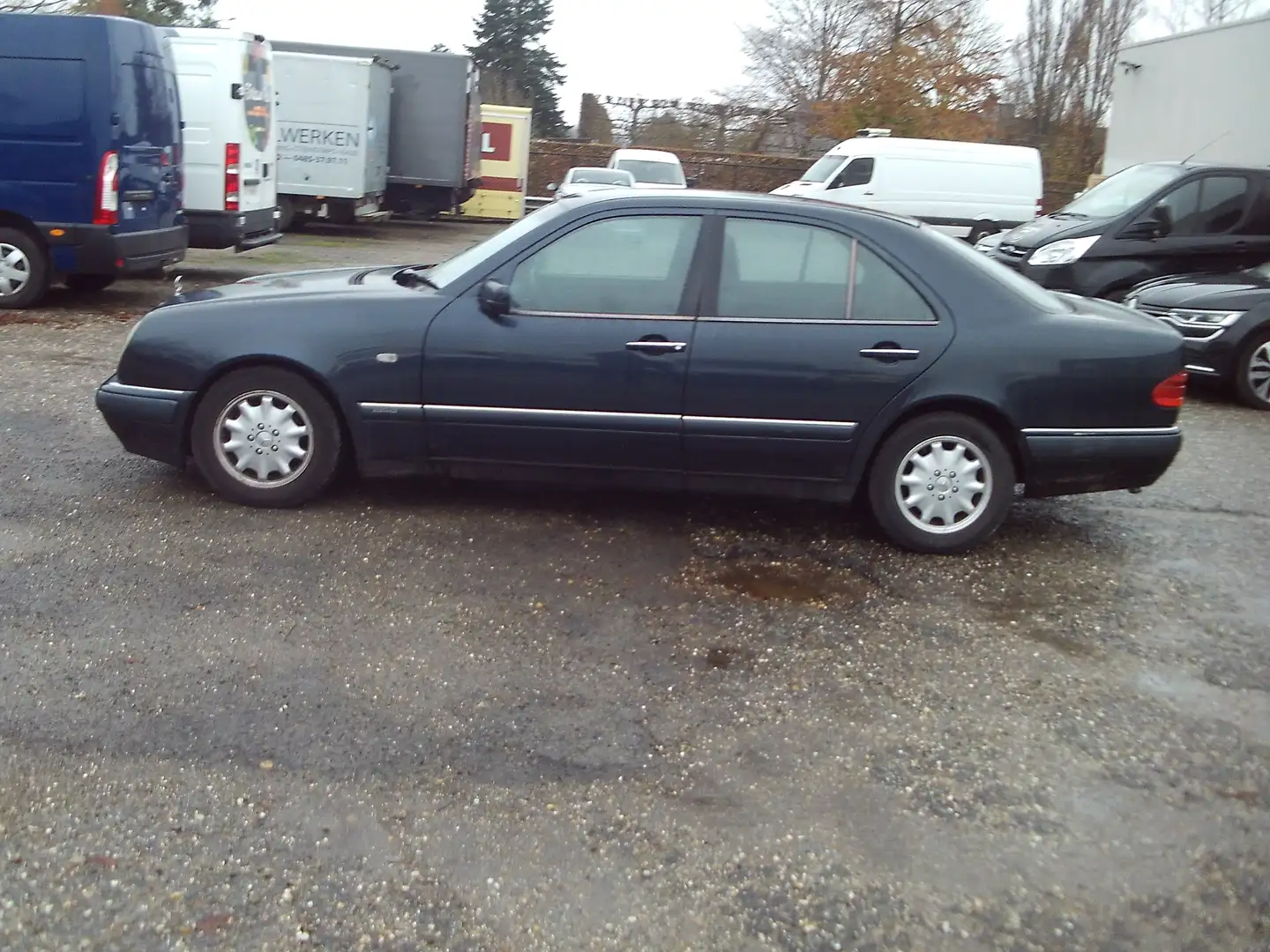 Mercedes-Benz E 220 E 220 CDI Elegance airco++automaat++++++ Fekete - 1