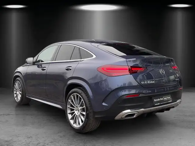 Mercedes-Benz 450 view 3
