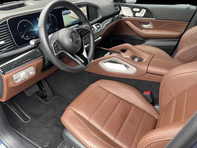 Mercedes-Benz 450 view 6