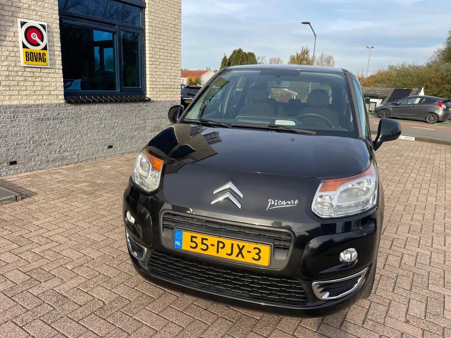 Citroen C3 Picasso 1.4 VTi Aura-NL AUTO-dealer onderhouden Noir - 2