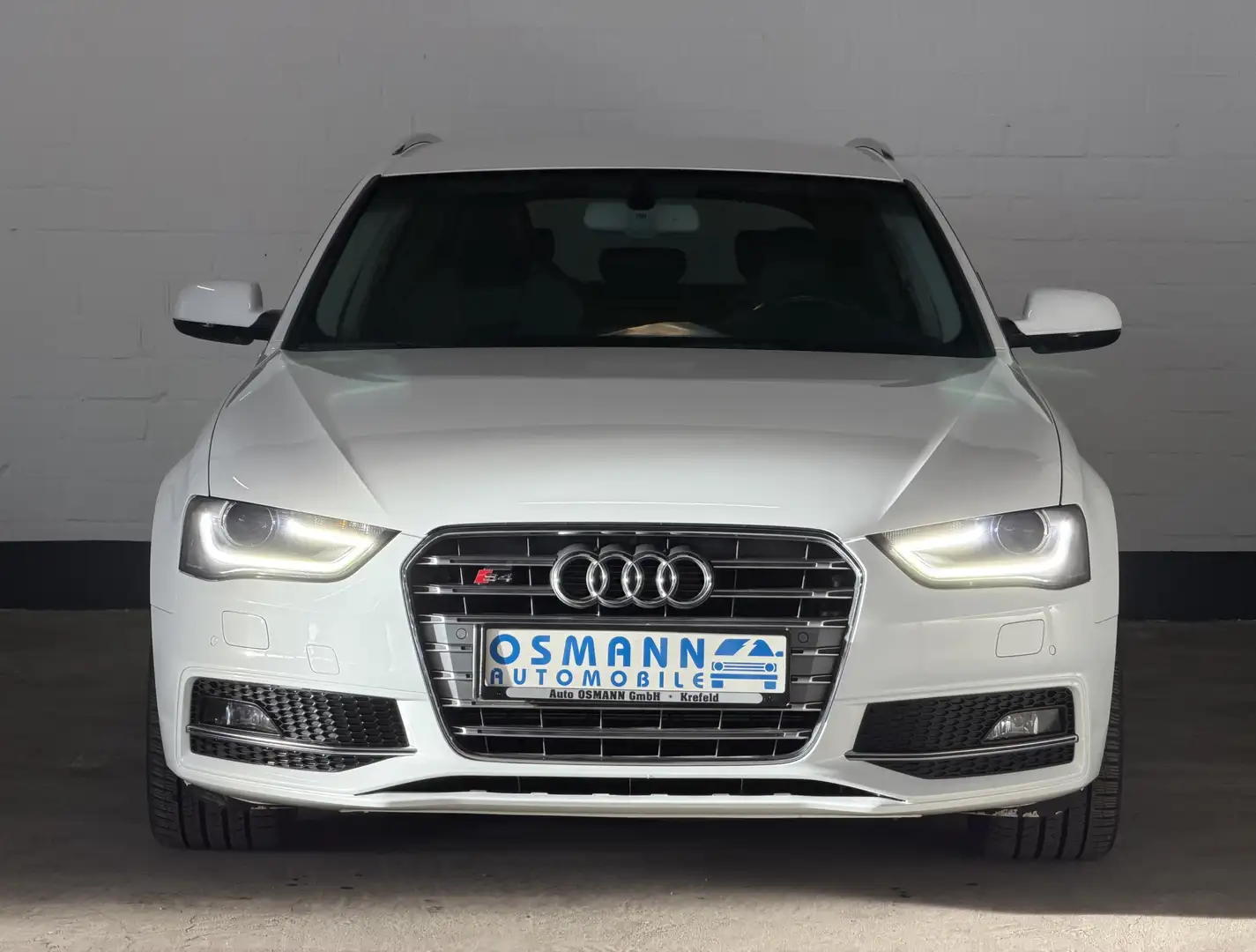 Audi S4 Avant 3.0 TFSI quattro B&O Standklima MMI+Nav White - 2