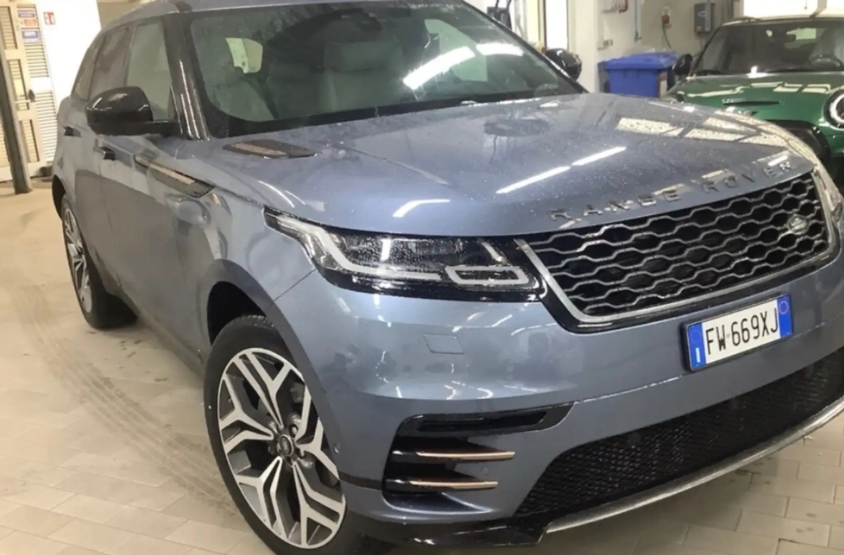 Land Rover Range Rover Velar Range Rover Velar 2.0D I4 240 CV SE R Grigio - 2
