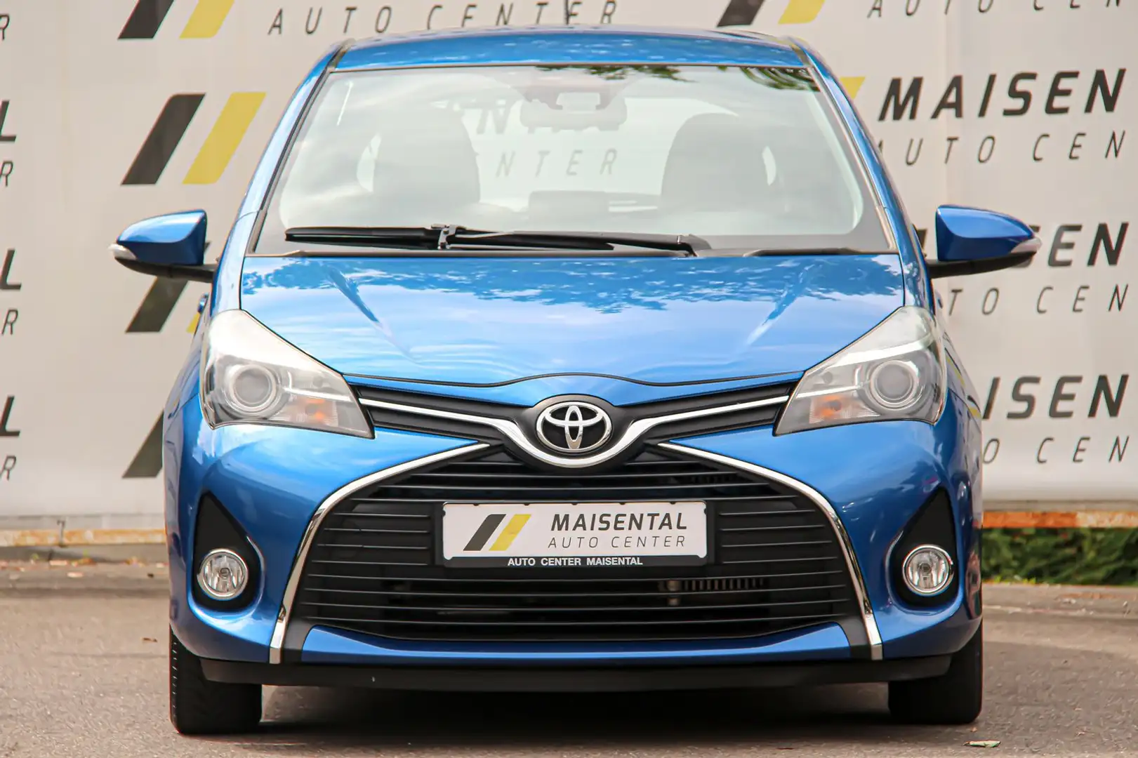 Toyota Yaris Edition-S - 2