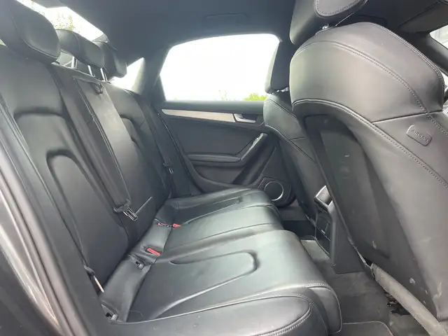 Audi A4 view 12