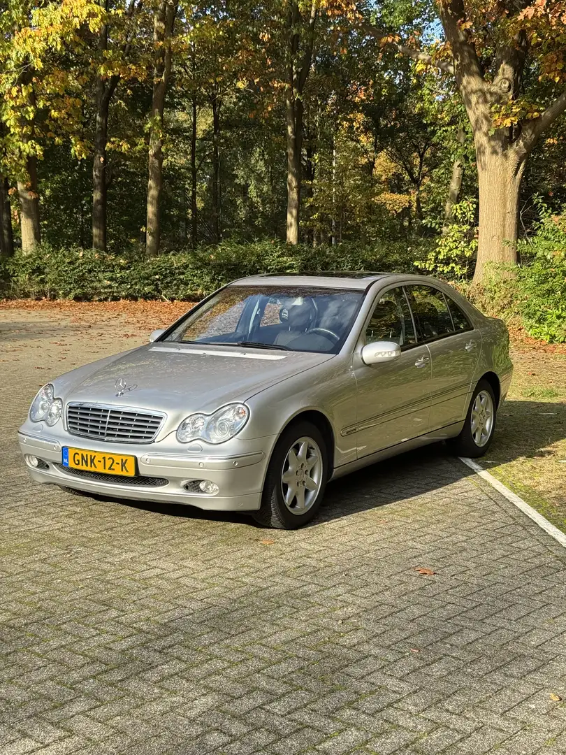 Mercedes-Benz C 240 Elegance absolute nieuwstaat APK 2026 Gri - 1
