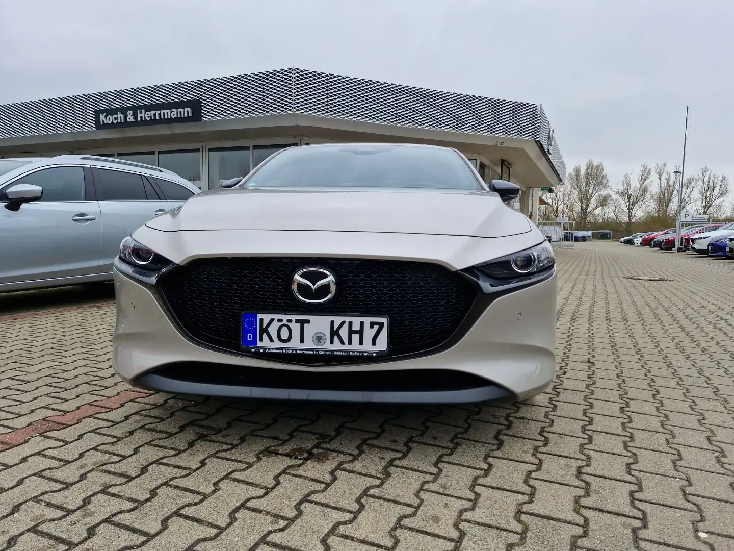 Mazda 3 2.5L e-SKYACTIV G 140ps HOMURA Silber - 2