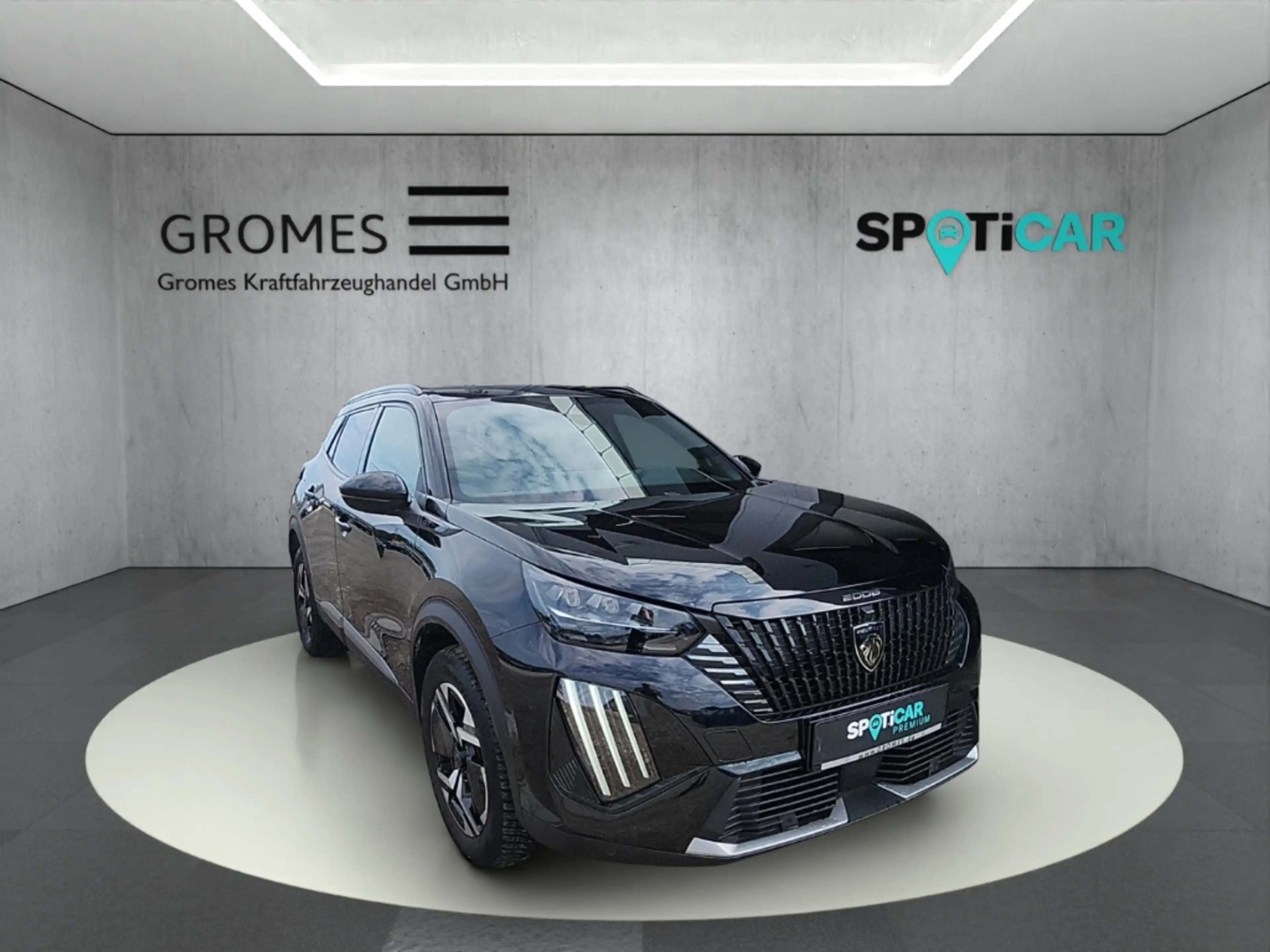 Peugeot 2008 GT PT 130 EAT8 Navi LED ACC 360 Kamera Apple CarPl