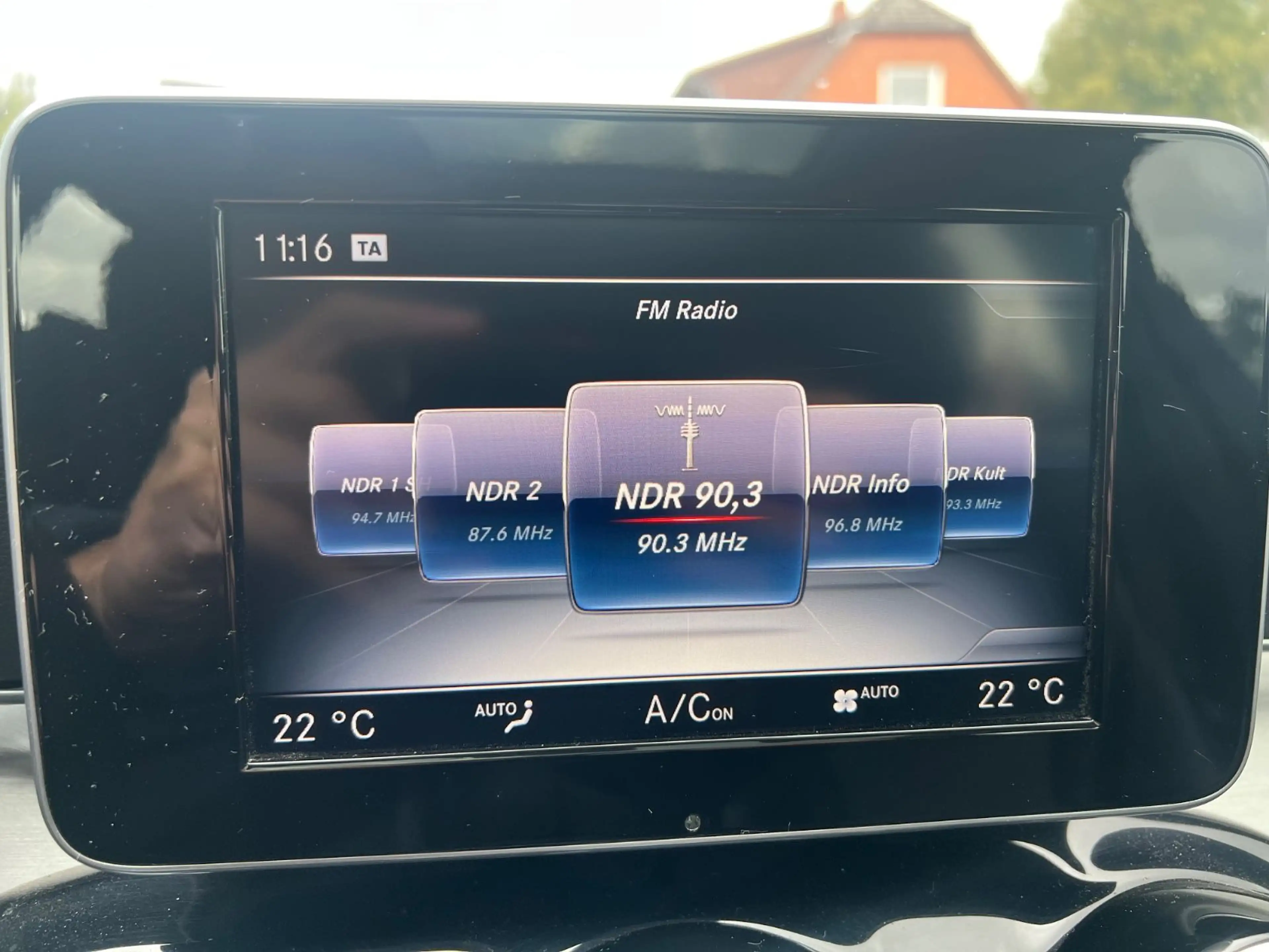 Mercedes-Benz C 250 T-Modell / AHK / Pano./ LED — photo 12