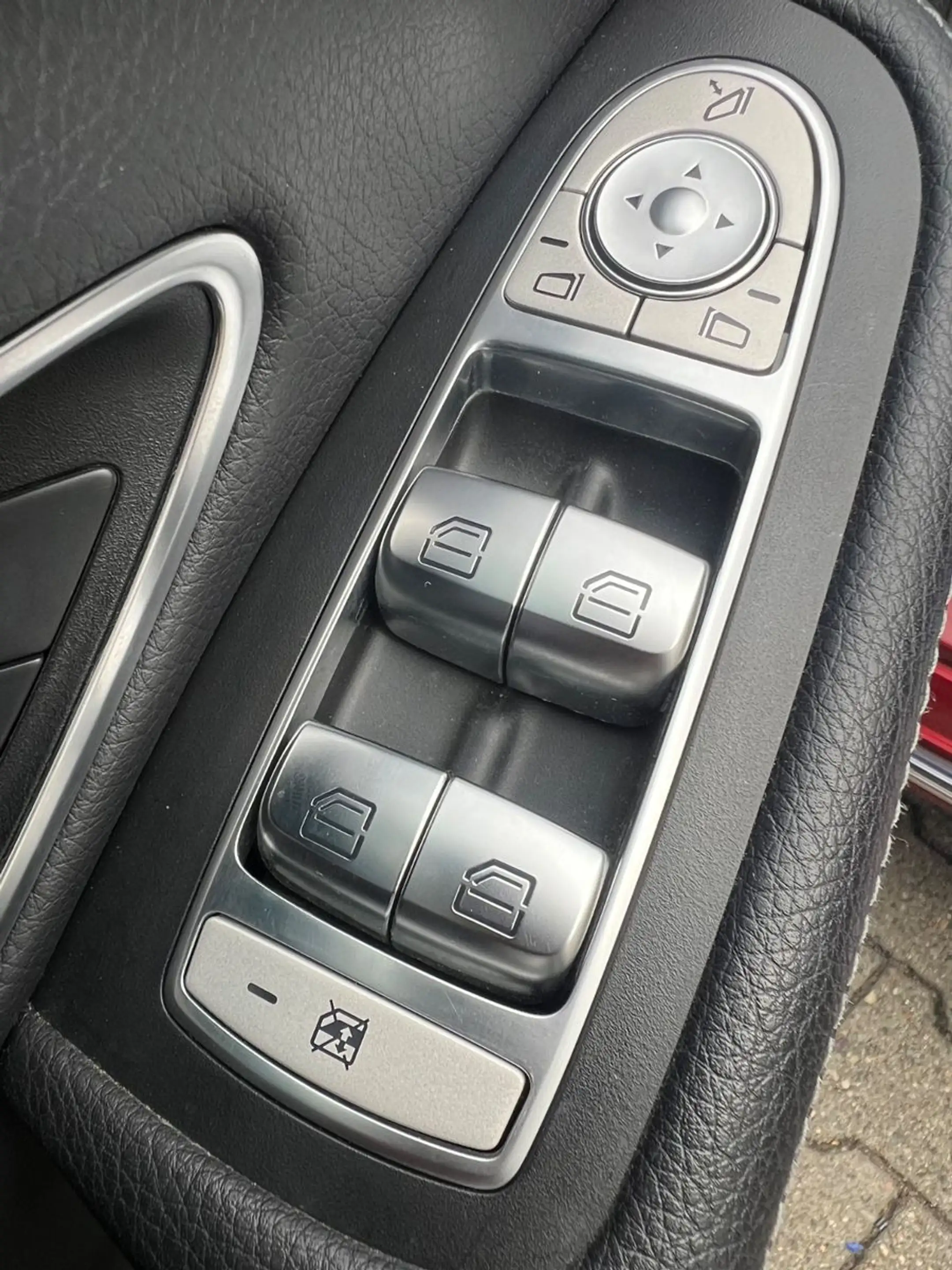 Mercedes-Benz C 250 T-Modell / AHK / Pano./ LED — photo 14