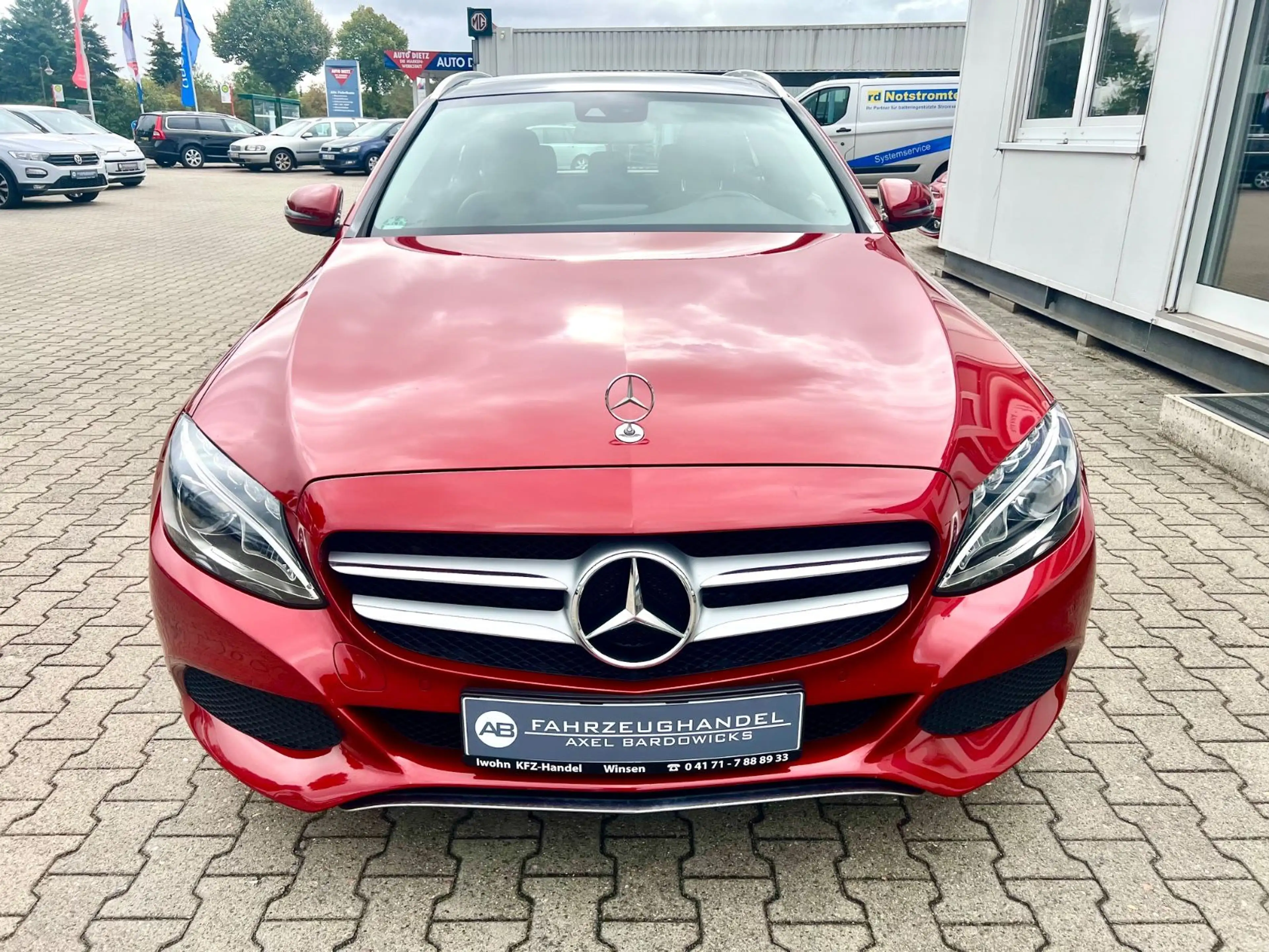 Mercedes-Benz C 250 T-Modell / AHK / Pano./ LED — photo 2