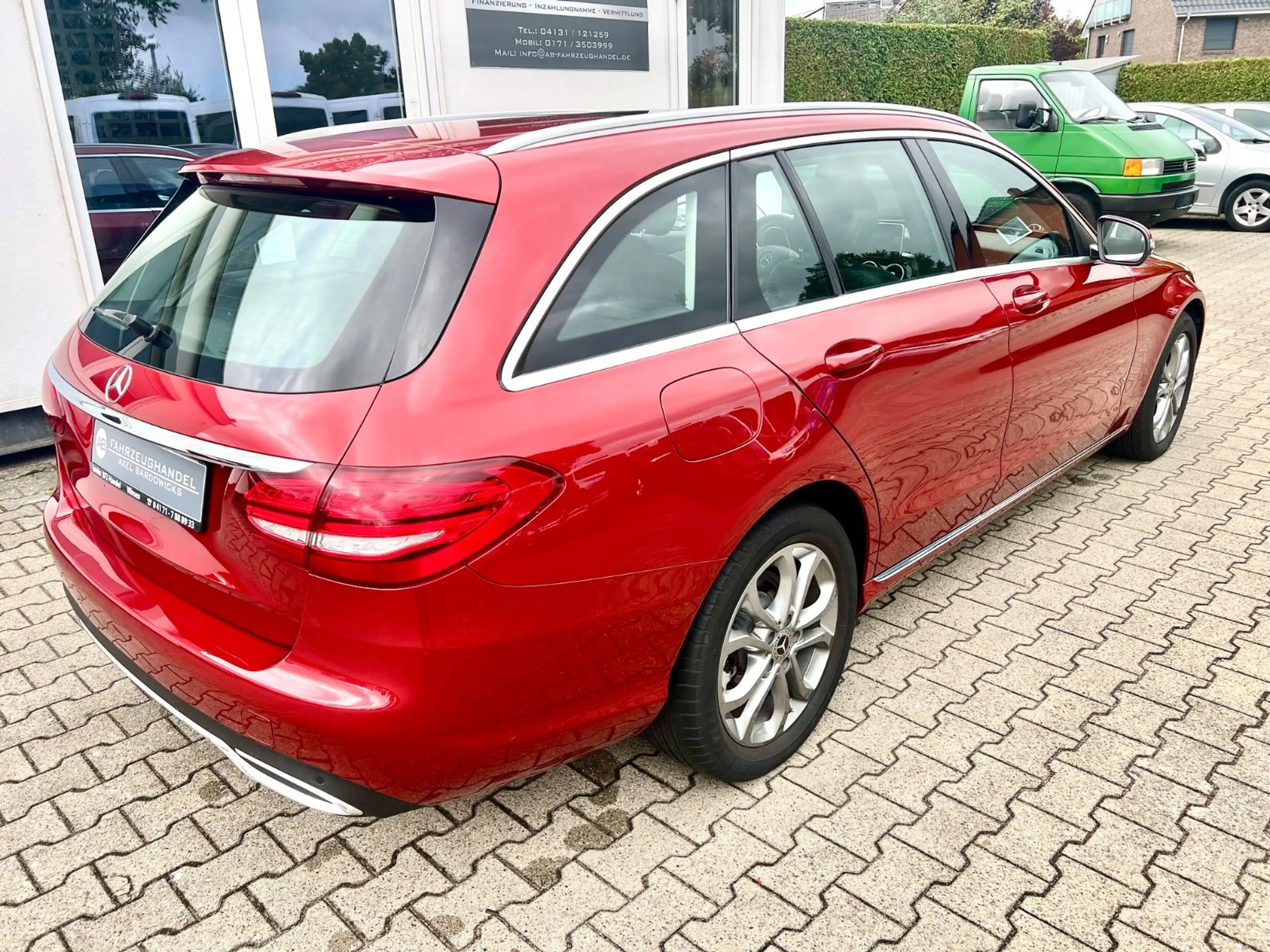 Mercedes-Benz C 250 T-Modell / AHK / Pano./ LED — photo 6