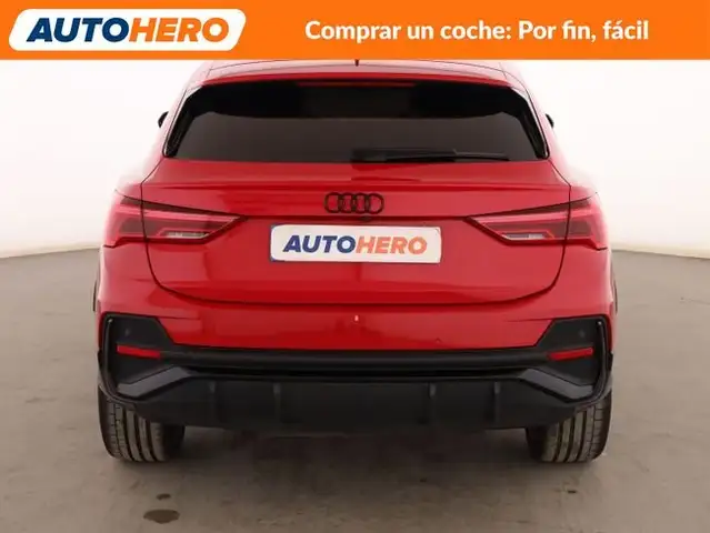 Audi Q3 view 5
