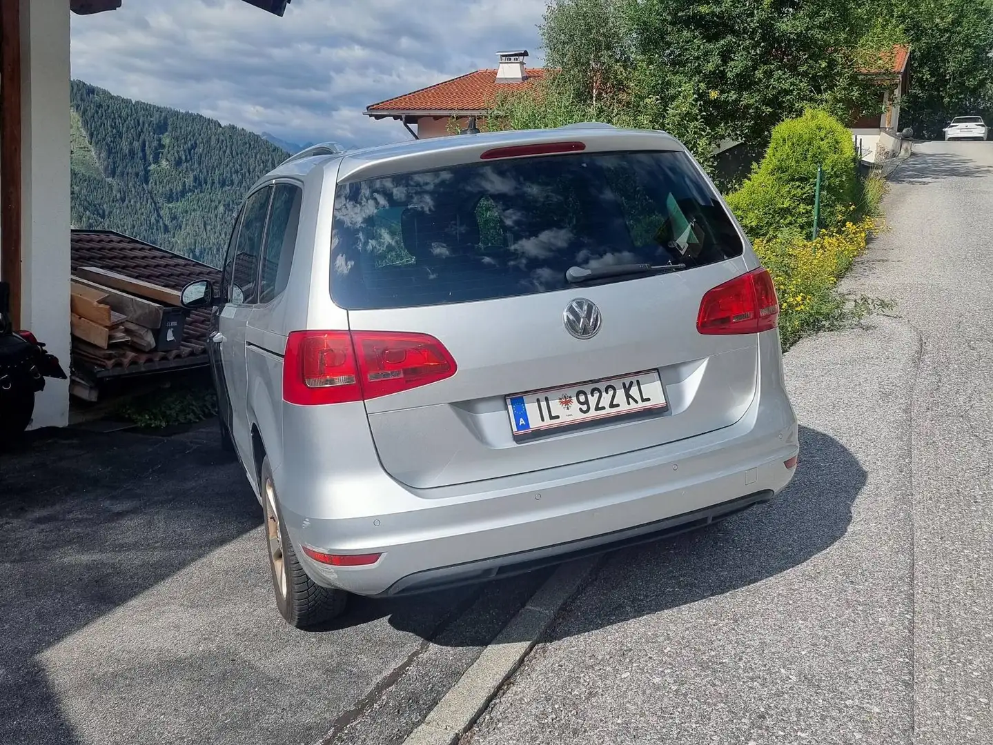 Volkswagen Sharan Sharan Sky BMT 2,0 TDI DPF 4Motion Sky Silber - 2