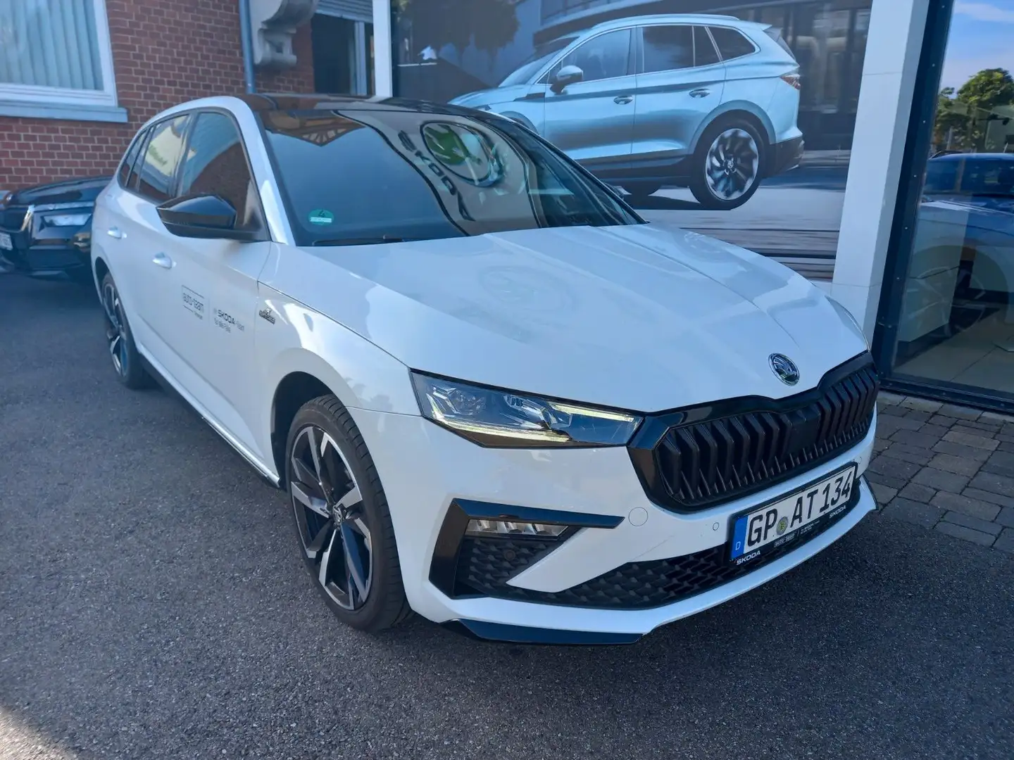 Skoda Scala Monte Carlo 1.5 TSI DSG ACC, AHK, PANO Biały - 2