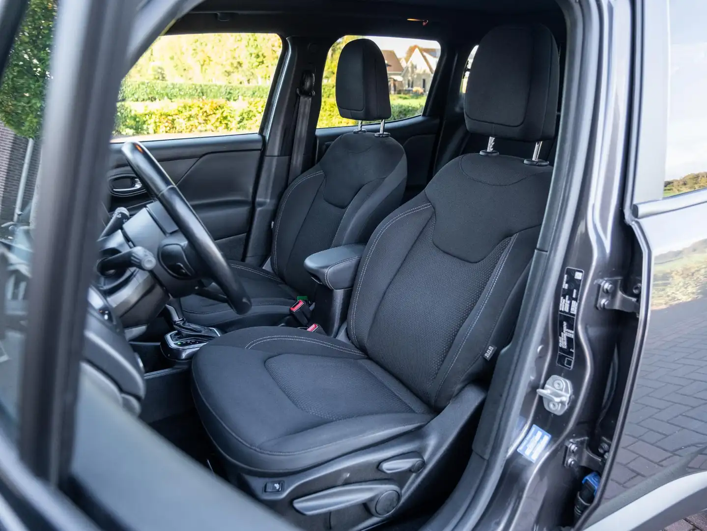 Jeep Renegade 1.3T-GDI 4XE Aut Limited | Panorama schuifdak | Ke Gris - 2