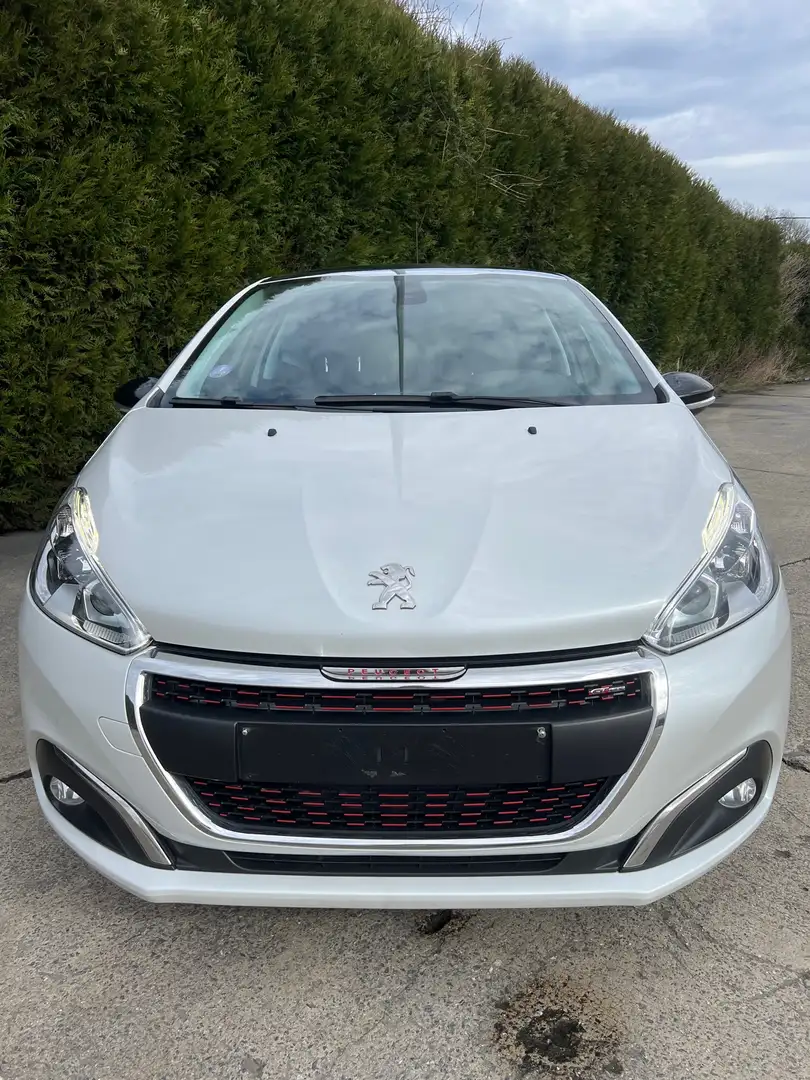 Peugeot 208 1.2 GT Line - 1 er prop - carnet - gar 12 mois Blanc - 2