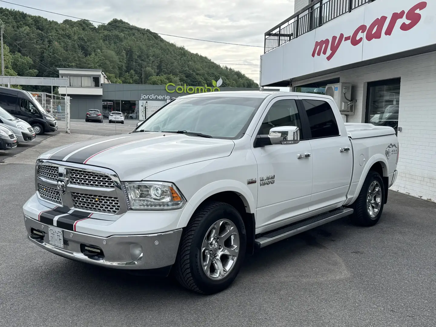 Dodge RAM RAM 1500 HEMI LARAMI 5700 LPG ESSENCE 401 CV FULL Blanc - 1