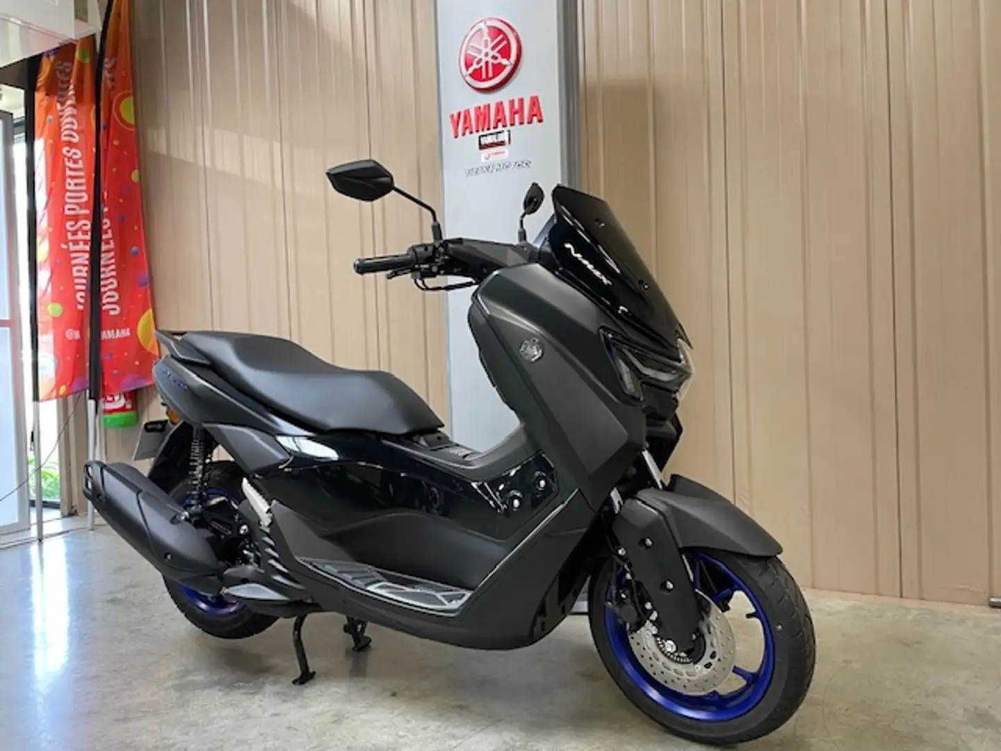 Yamaha NMAX - 1