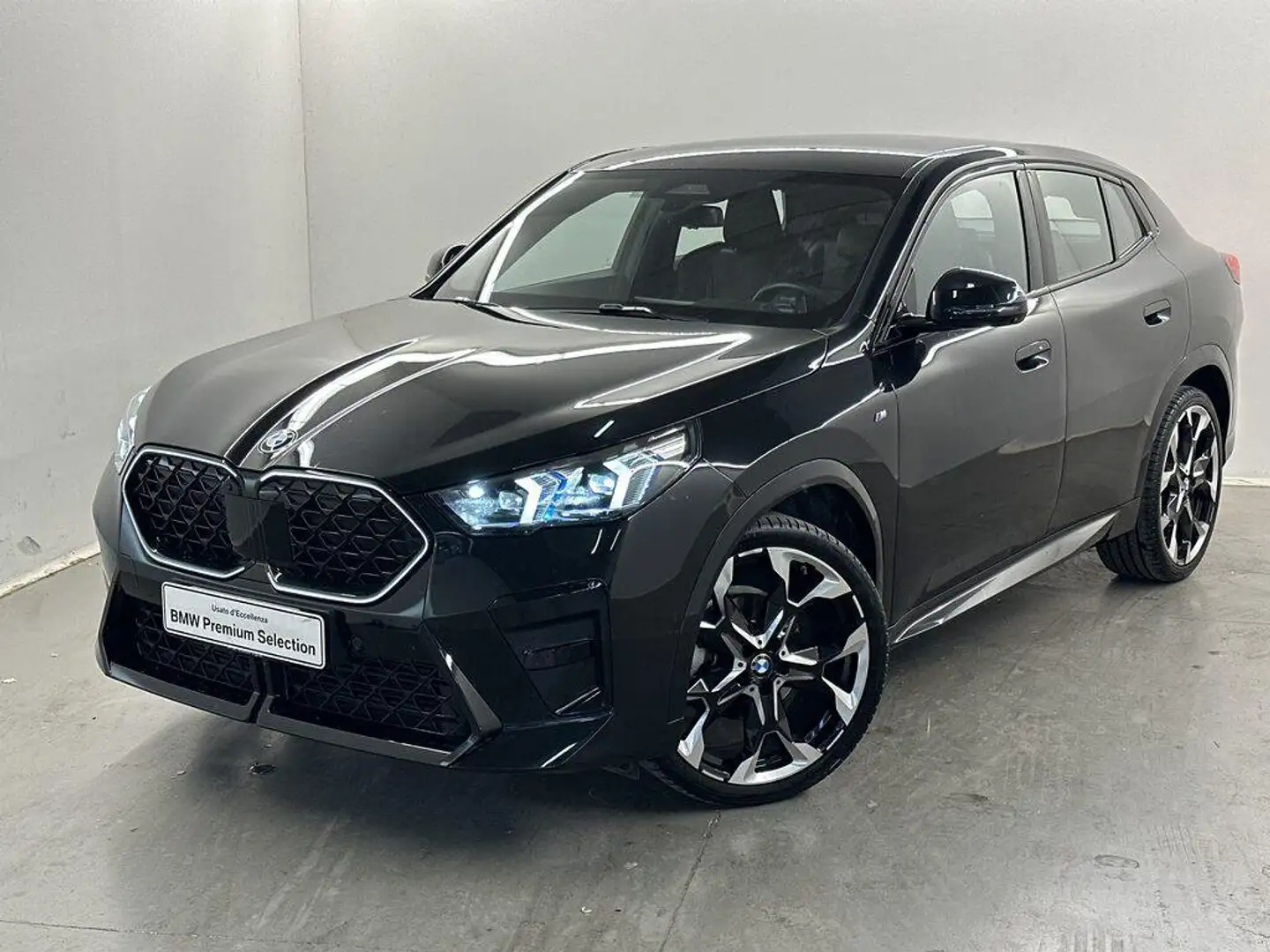 BMW X2 sdrive 18d MSport auto Zwart - 1