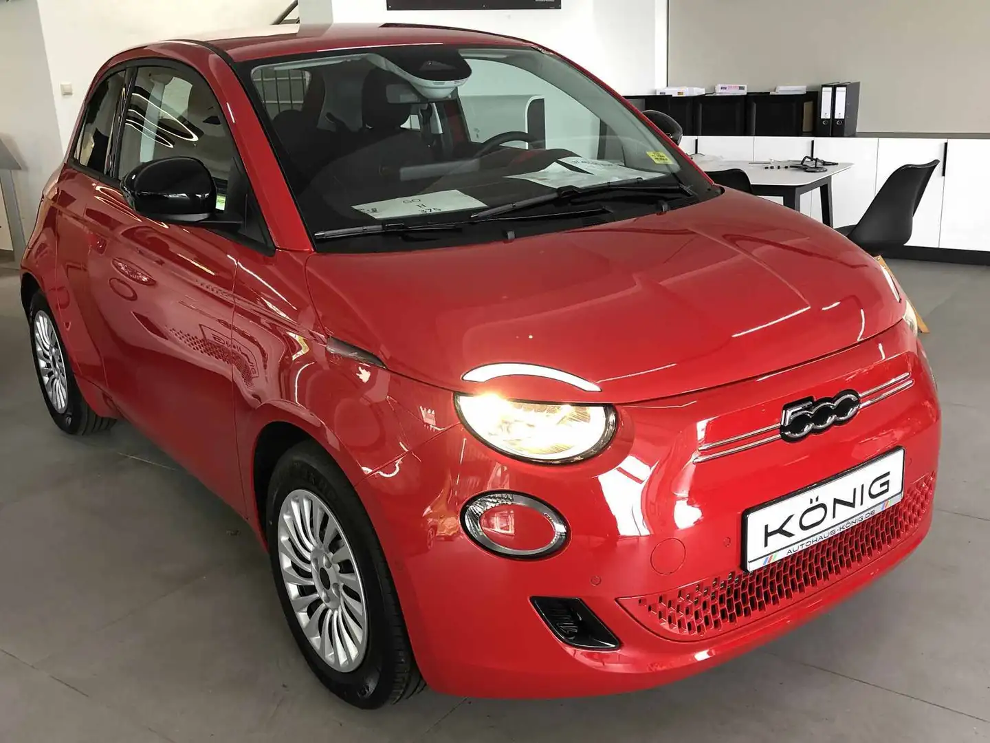 Fiat 500 Elektro RED 3+1 MY25 Komfortpaket Automatik Rot - 2