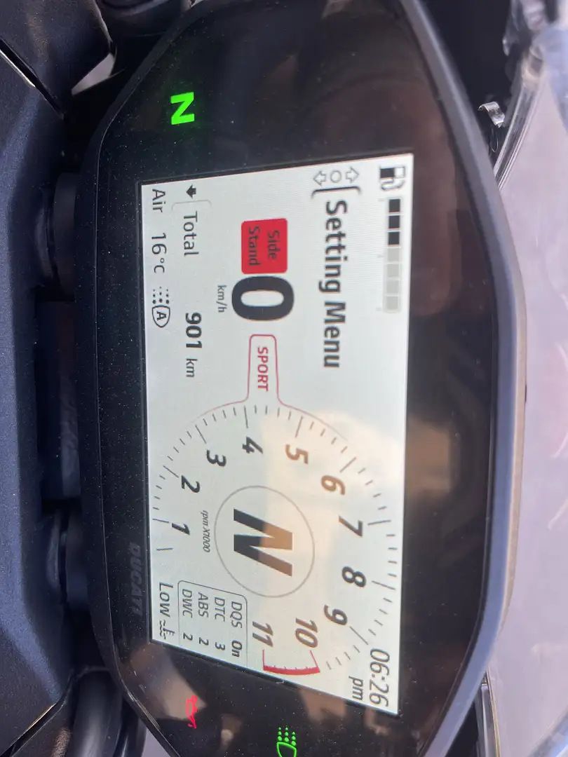 Ducati Monster 937 Plus - 2