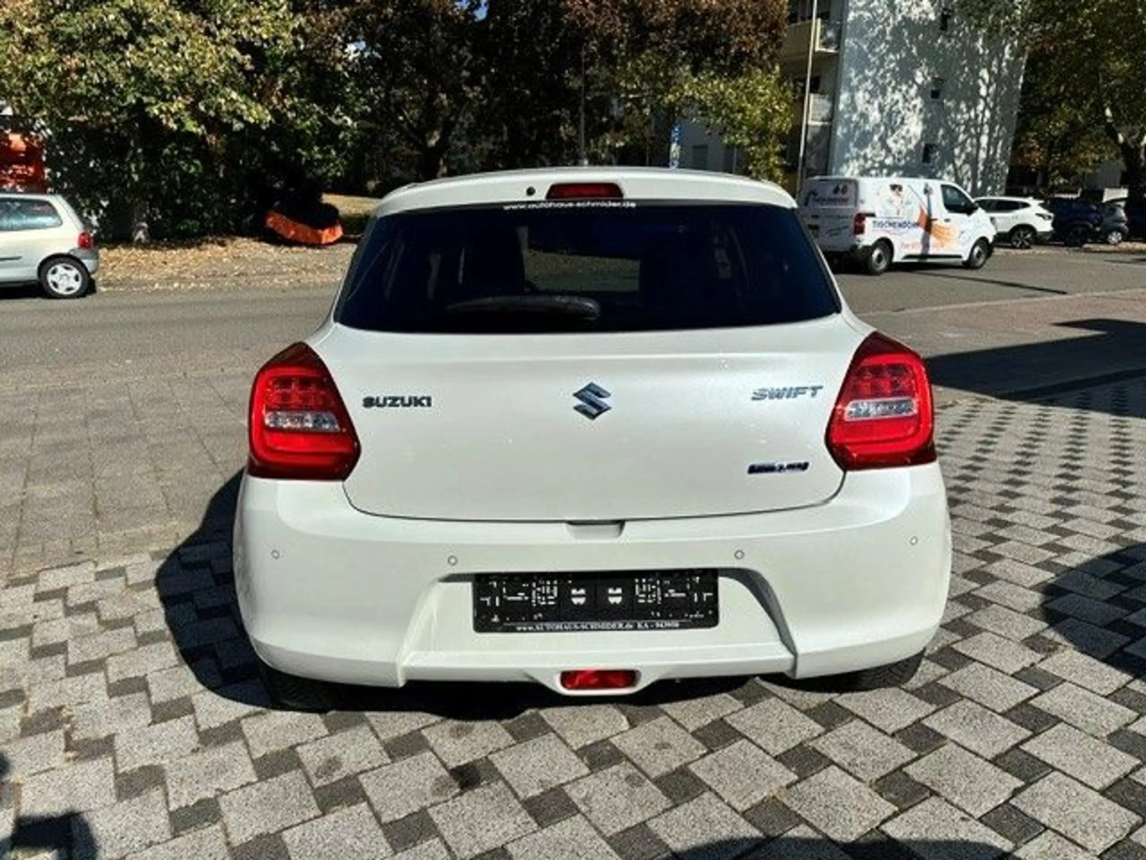 Suzuki Swift 1.2 Hybrid Comfort CVT/NAVI/LED/SHZ — photo 6