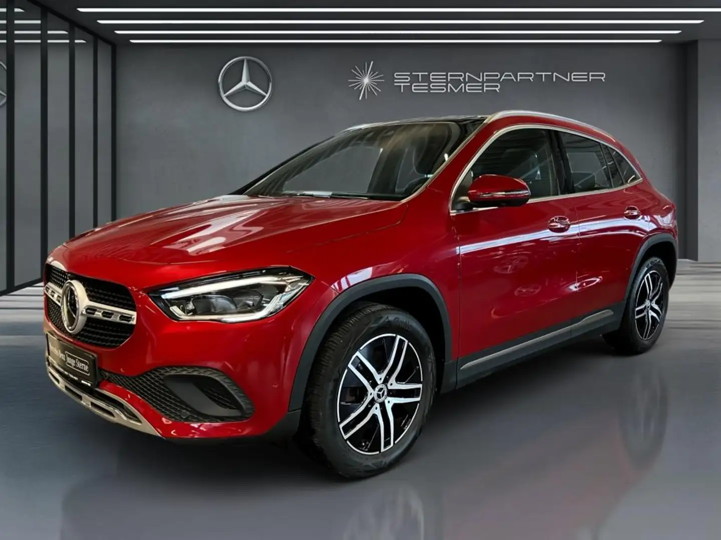 Mercedes-Benz GLA 250 e PROGRESSIVE+MBUX+DISTR+MBEAM+PANO+AHK Rot - 2