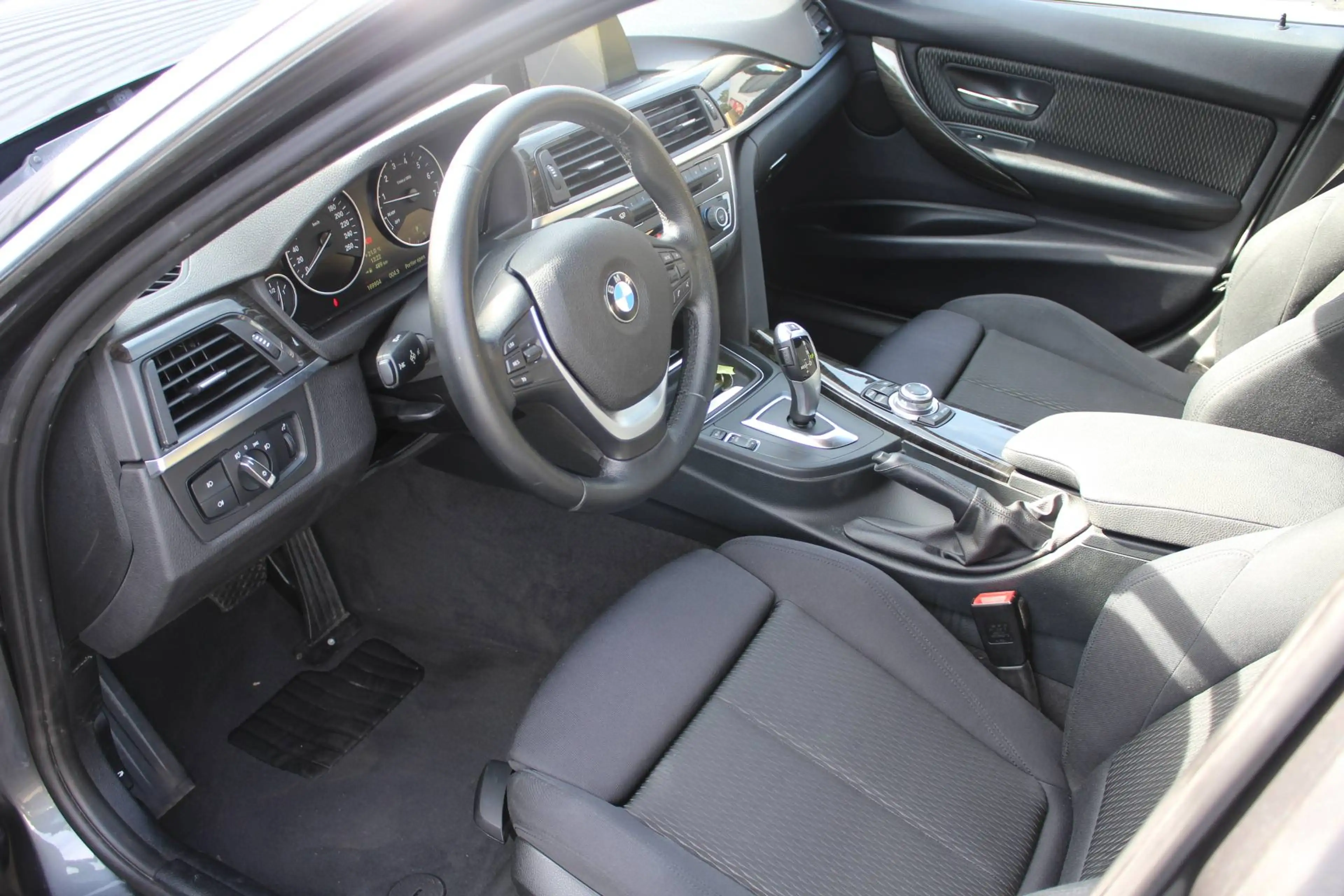 BMW 316 316i High Executive Automaat — photo 9