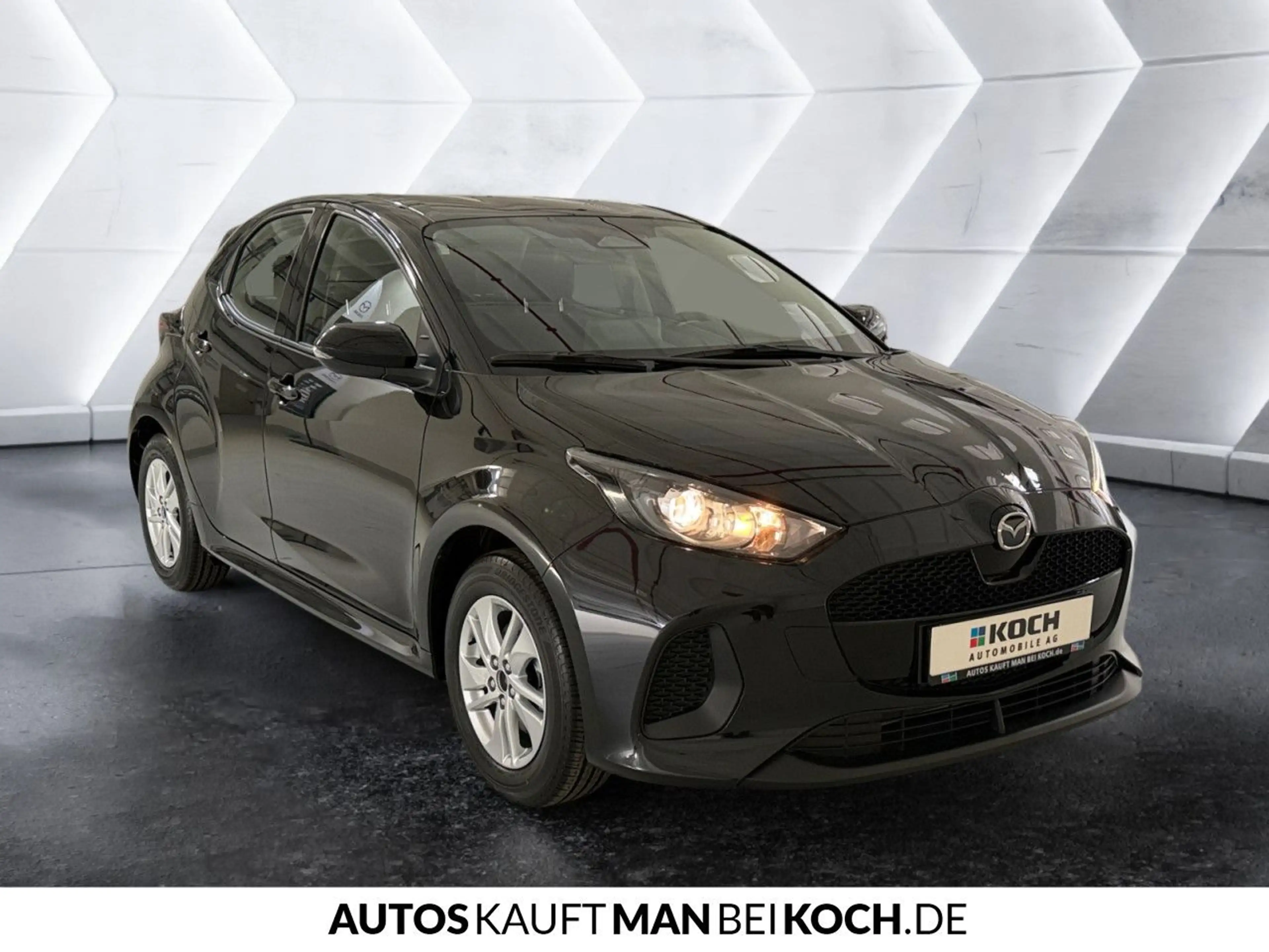 Mazda 2 Hybrid 1.5 VVT-i 116 CVT CENTRE-LINE SH R-Cam AC — photo 6