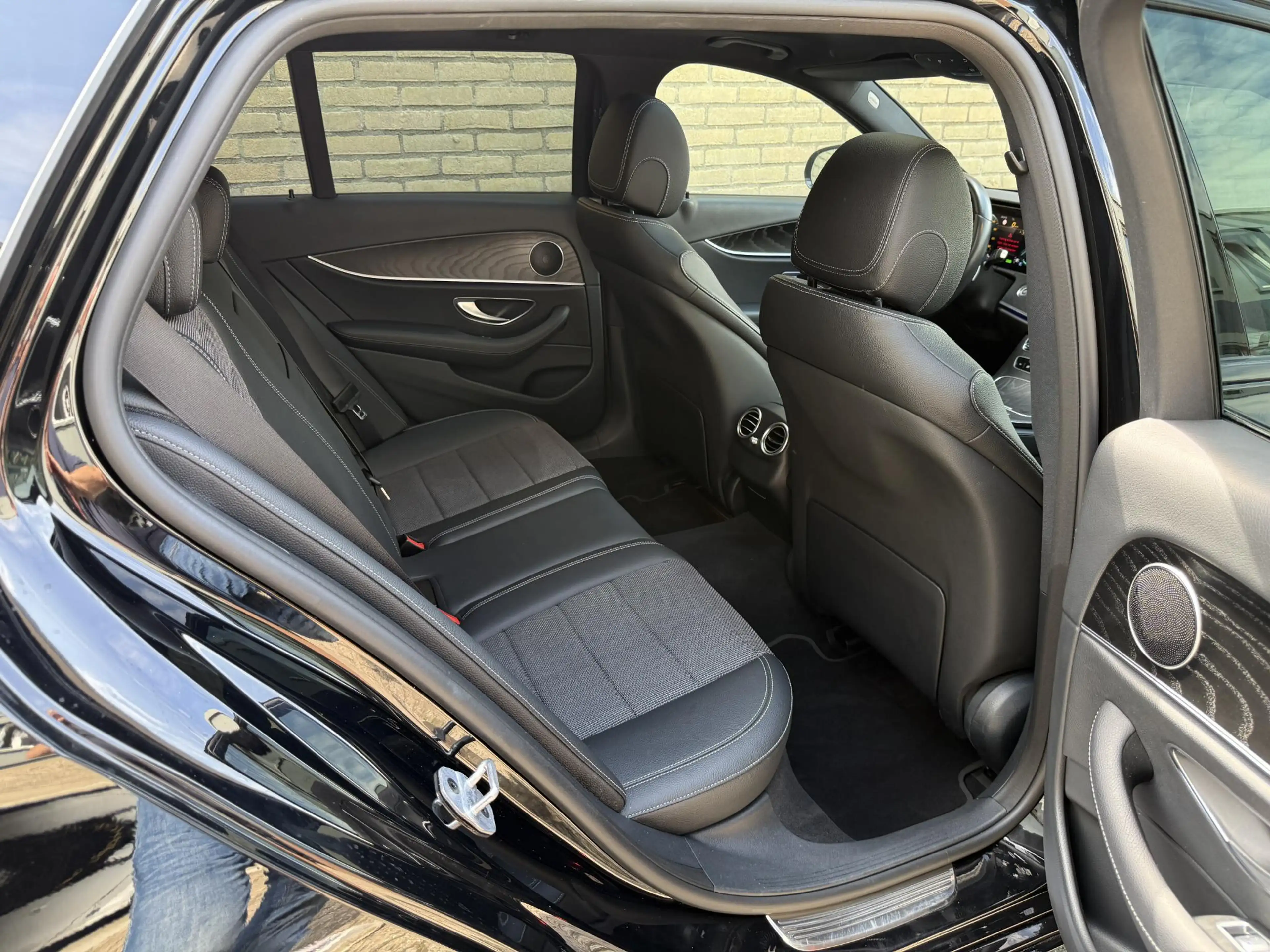 Mercedes-Benz E 300 Estate e 320pk Avantgarde AMG Line | Elektrisch we — photo 22