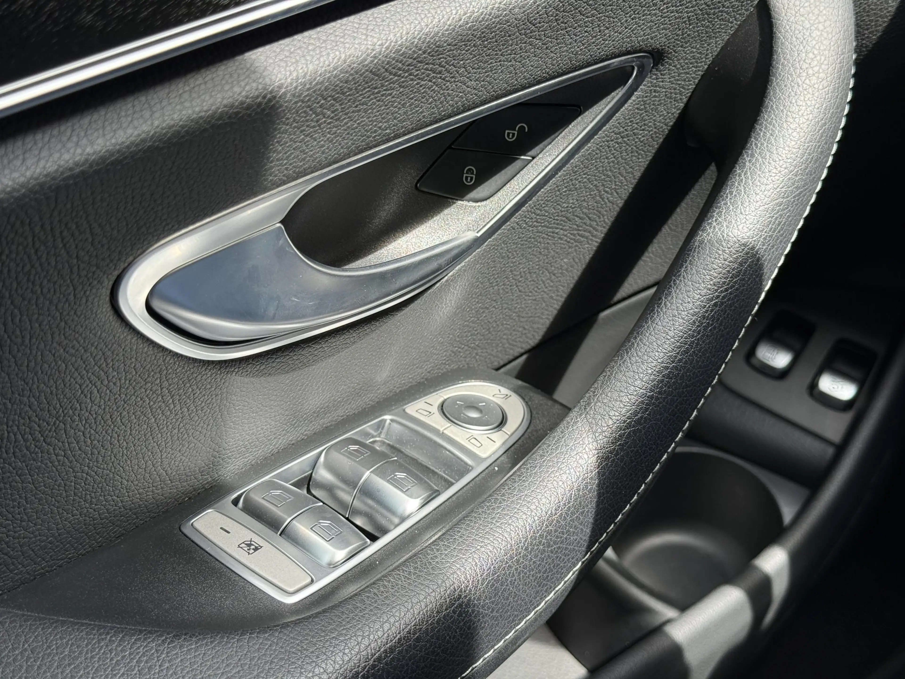 Mercedes-Benz E 300 Estate e 320pk Avantgarde AMG Line | Elektrisch we — photo 35
