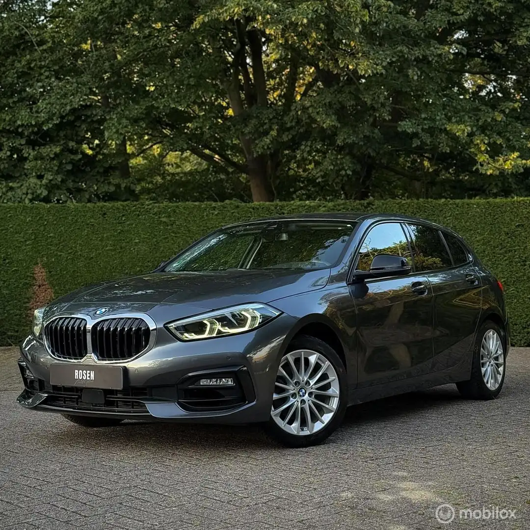 BMW 118 1-serie 118i M Sport Edition Grijs - 1