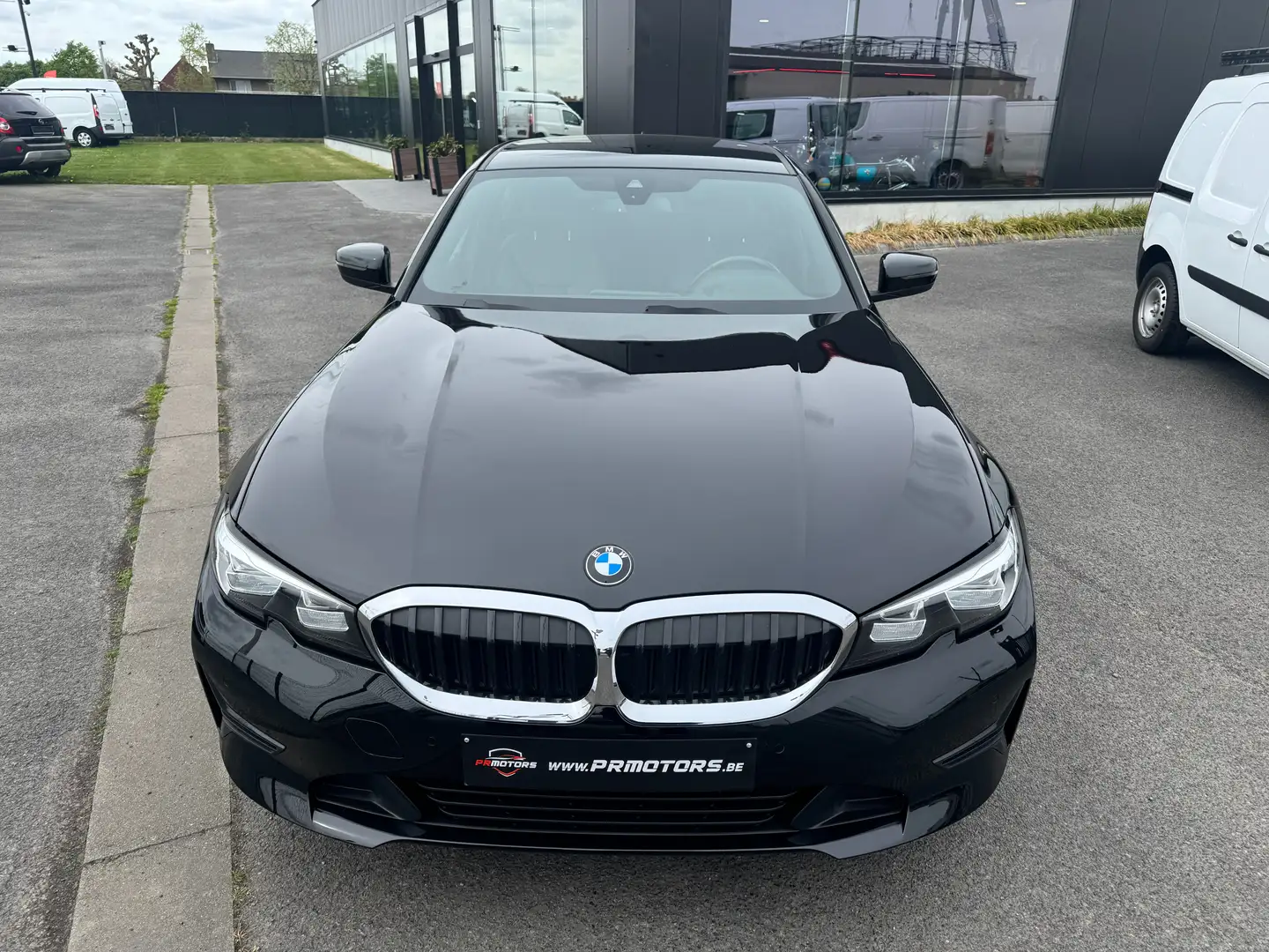 BMW 330 330e xDrive hybride benzine + elekt 1st eig ohboek Zwart - 2