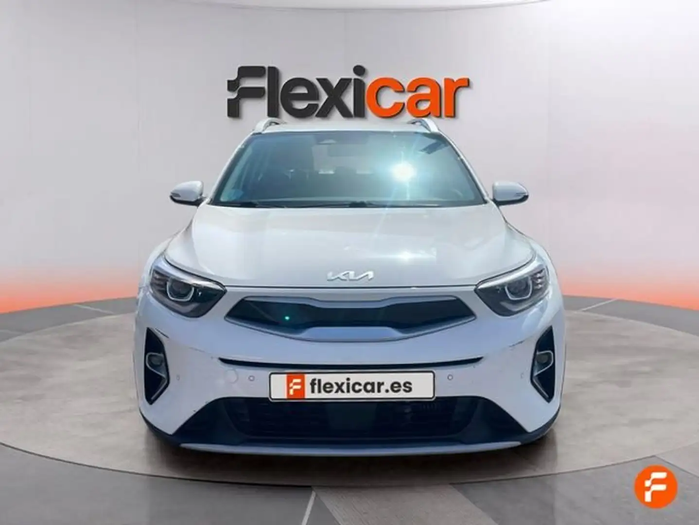 Kia Stonic 1.0 T-GDi 74kW (100CV) MHEV iMT Drive Blanco - 2
