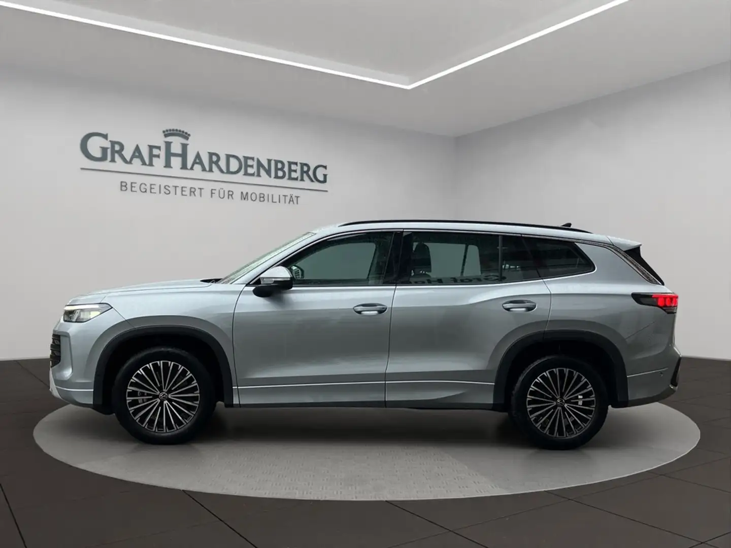 Volkswagen Tayron Life 1.5 eTSI DSG 7Sitze Navi AHK Matrix Plateado - 2