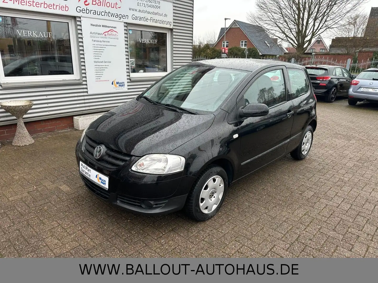 Volkswagen Fox 1,2 Color*2.HAND*KLIMA*TÜV/AU NEU*GARANTIE* Schwarz - 2