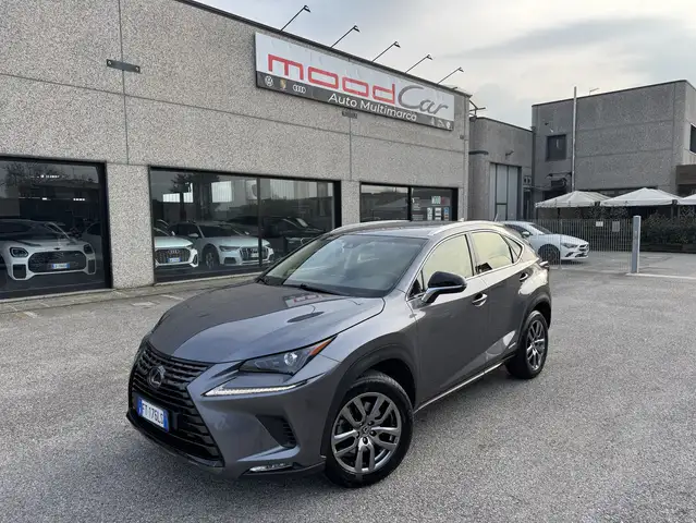 Lexus NX 300