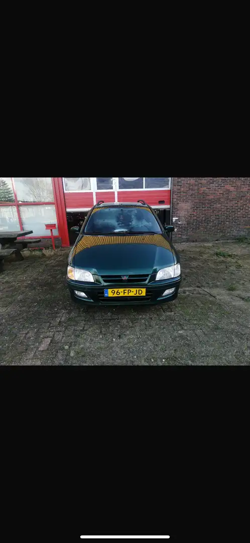Mitsubishi Space Star Space Star 1.8 GDI GLX Groen - 1