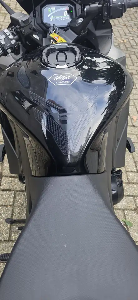 Kawasaki Ninja 1100SX SE