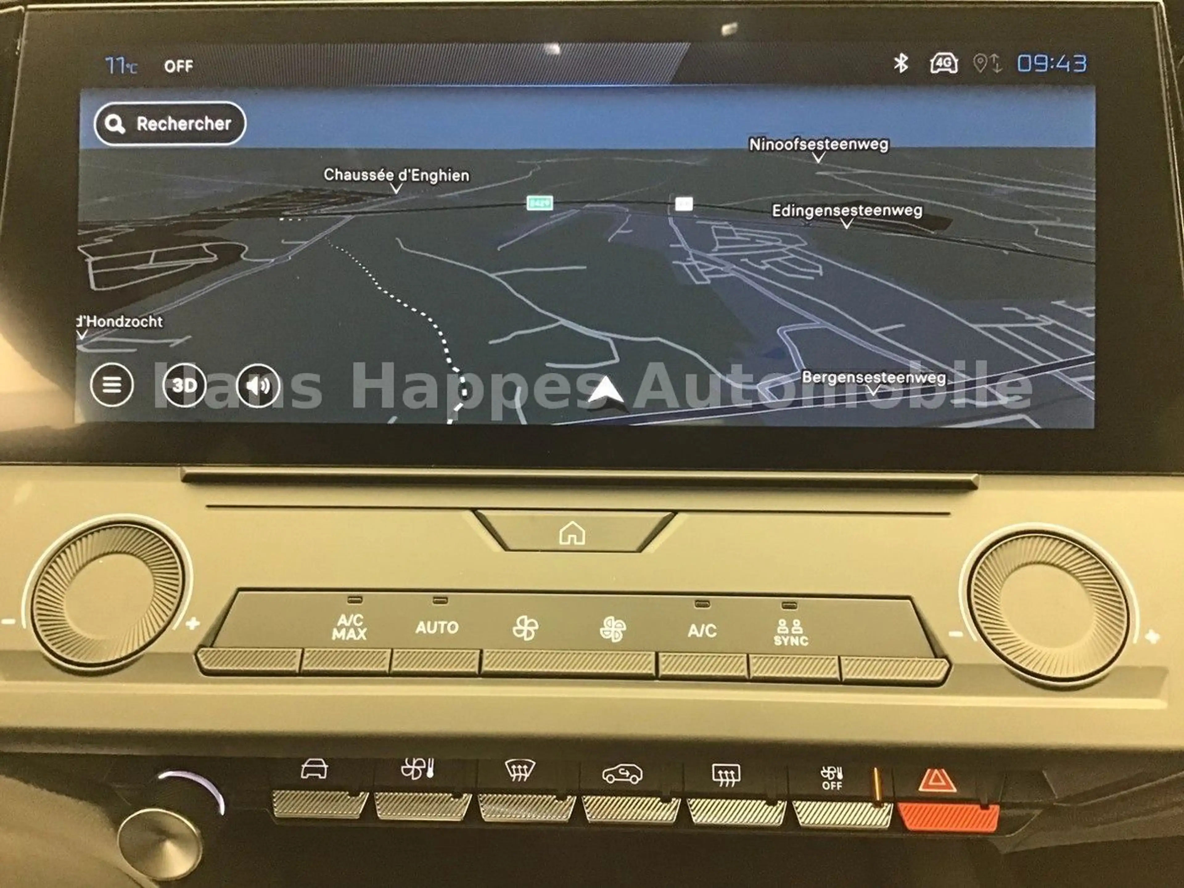 Peugeot 308 Hybrid 145 Business Navi Kamera LED — photo 12