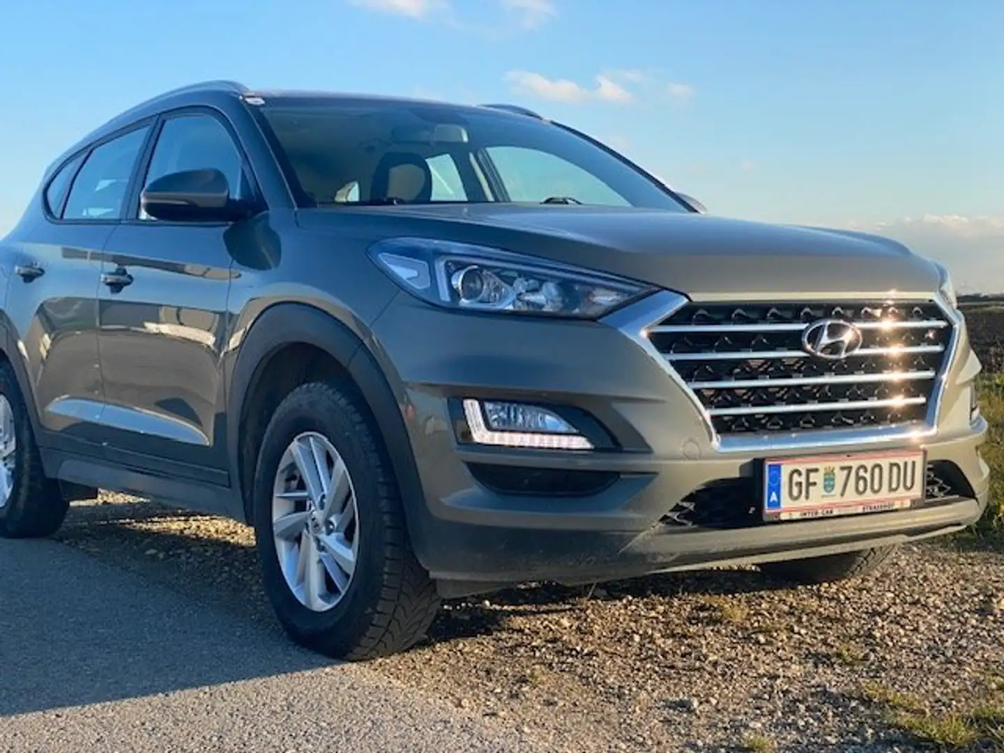 Hyundai TUCSON Tucson 1,6 GDI Run Run Grau - 1