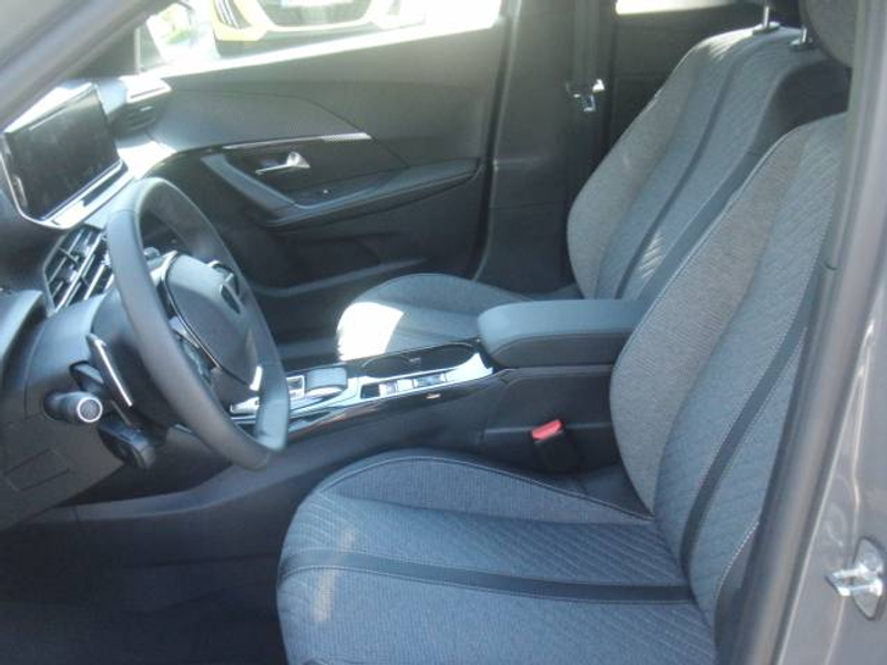 Peugeot 2008 Allure — photo 9