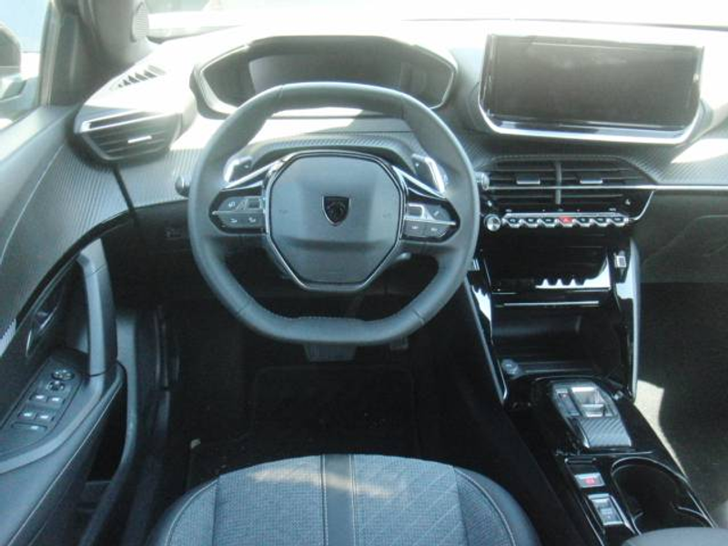 Peugeot 2008 Allure — photo 12