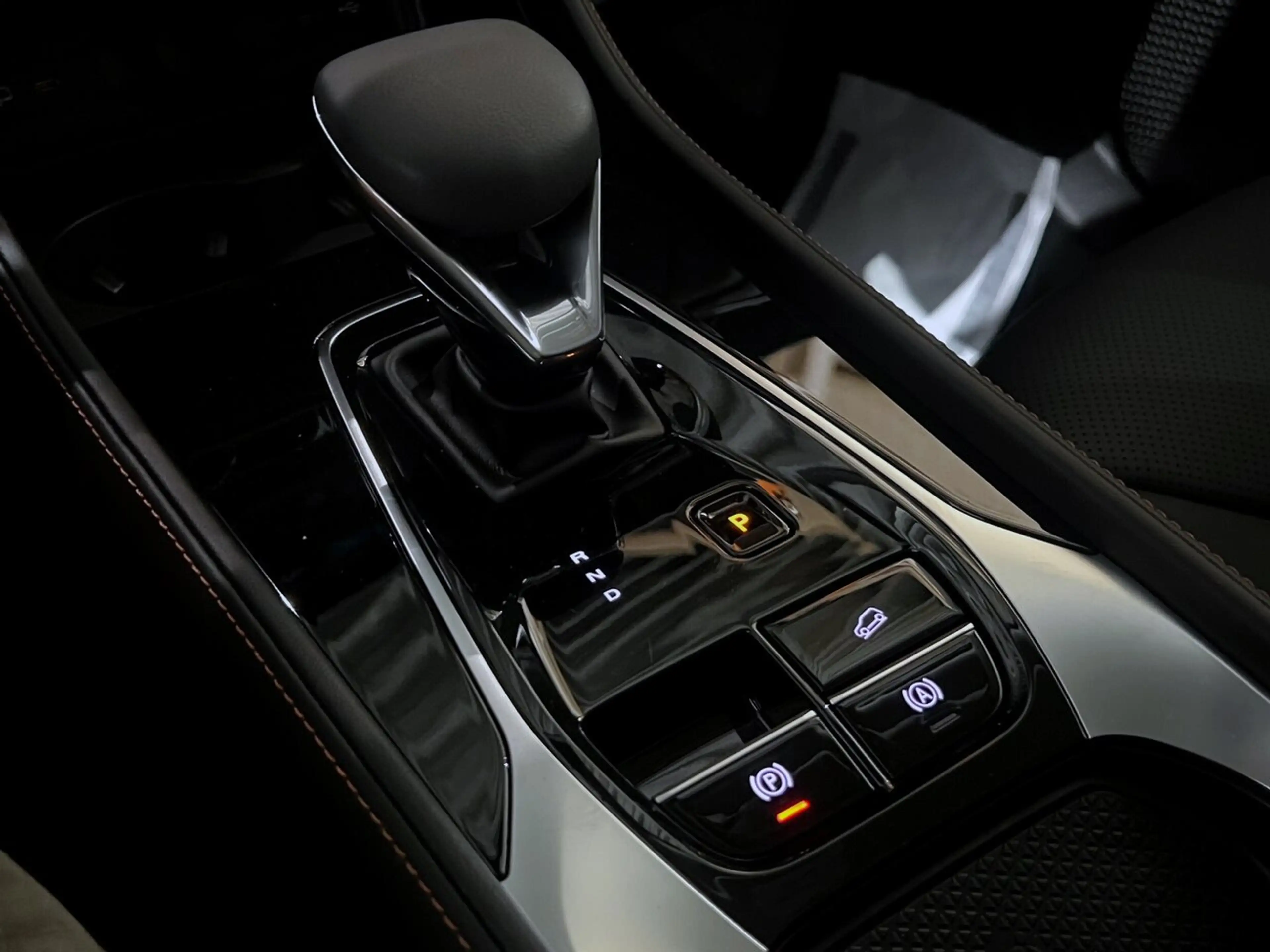 MG HS LUXURY/LEDER/NAVI/LED / 360° — photo 14