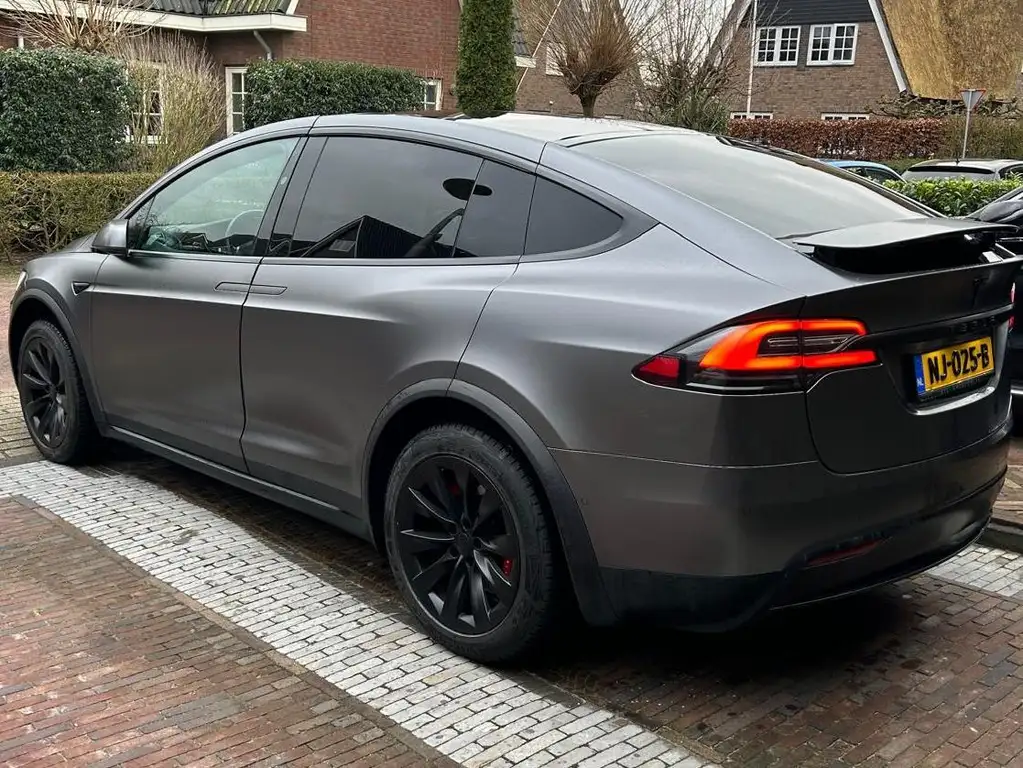 Tesla Model X