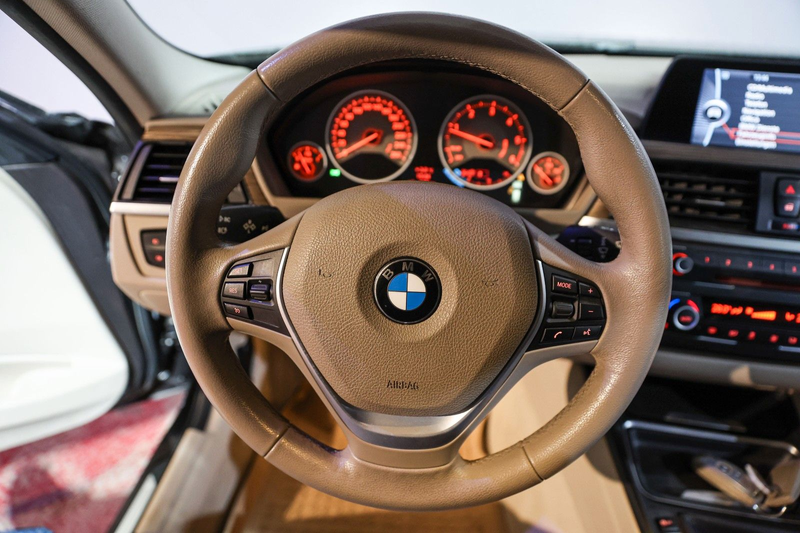BMW 318 d Touring *Modern-Line* Leder Navi Xenon — photo 14