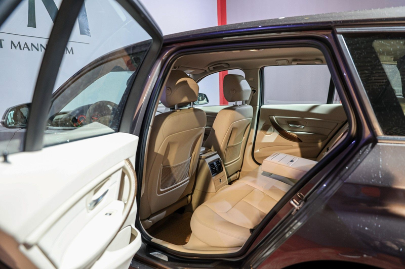BMW 318 d Touring *Modern-Line* Leder Navi Xenon — photo 11