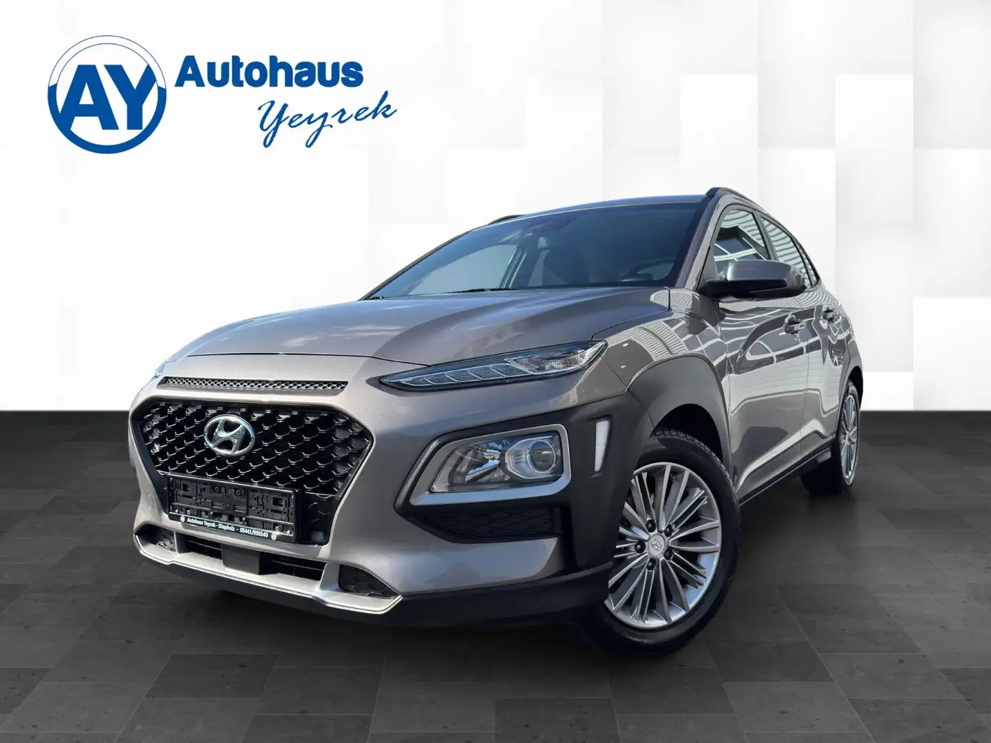 Hyundai KONA 2WD *NAV*CAM*SHZ*MFL*1.Hand* Grau - 1