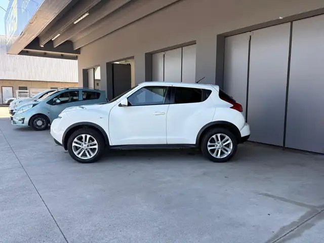 Nissan Juke view 2