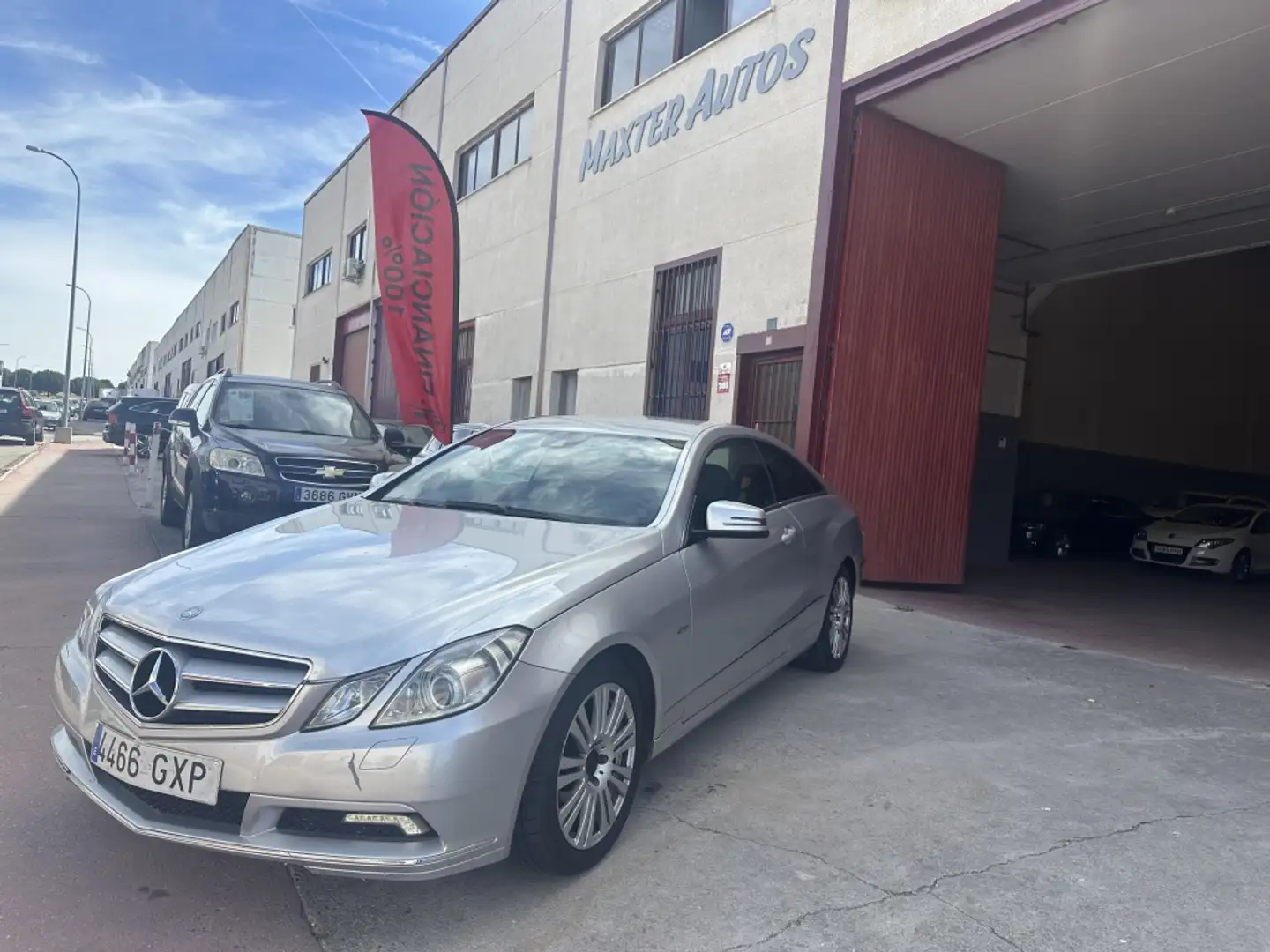 Mercedes-Benz E 250 Coupé CGI BE Aut. Gris - 1